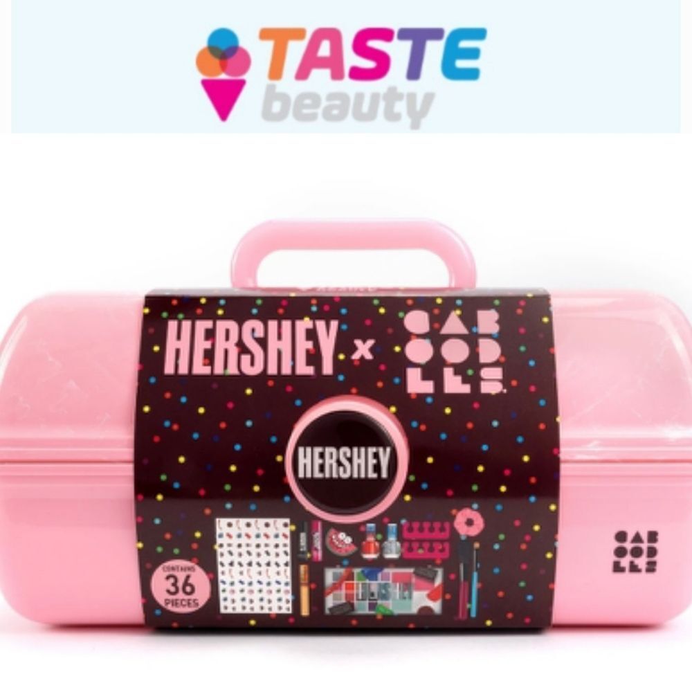 Taste Beauty X Hershey's On The Go Girl‎ Caboodles Filled Makeup Organizer
